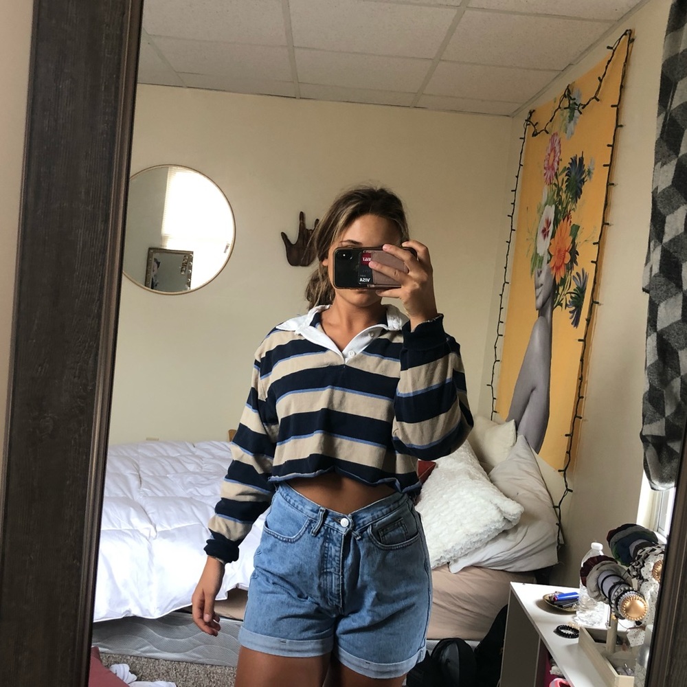 Cropped ivy crew long sleeve top